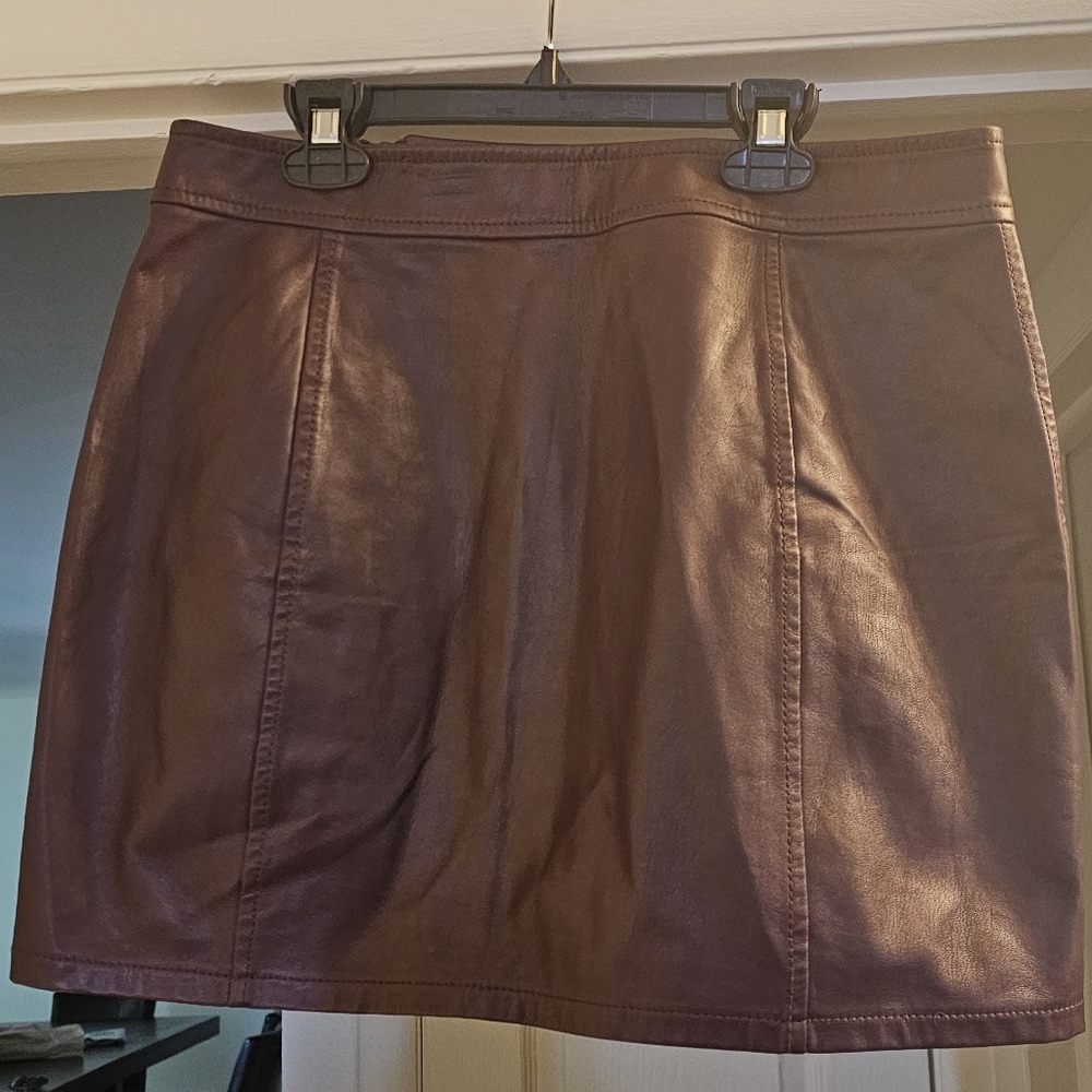Maroon Mini Skirt - Picture 2 of 3